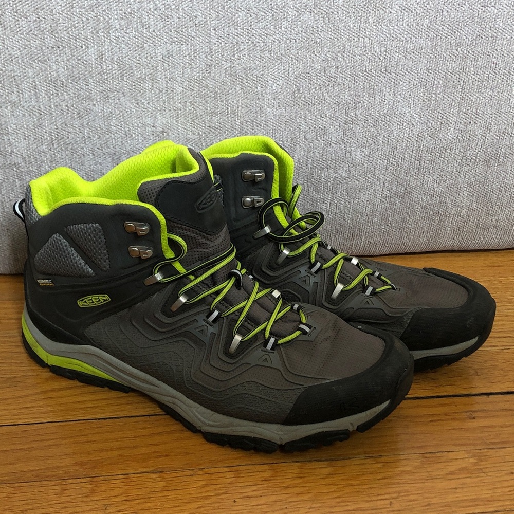 KEEN Aphlex Mid WP Hiking Boots - Men's